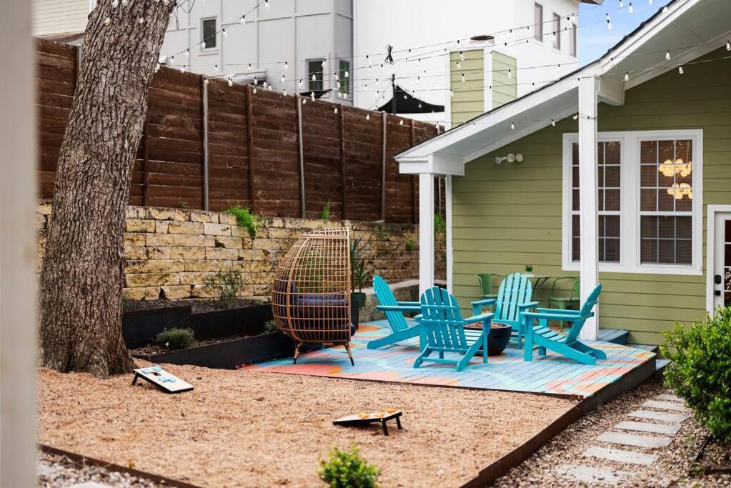 Content Casa Near Bars,Pool,Dt With Hot Tub And Patio Villa Austin Exterior photo